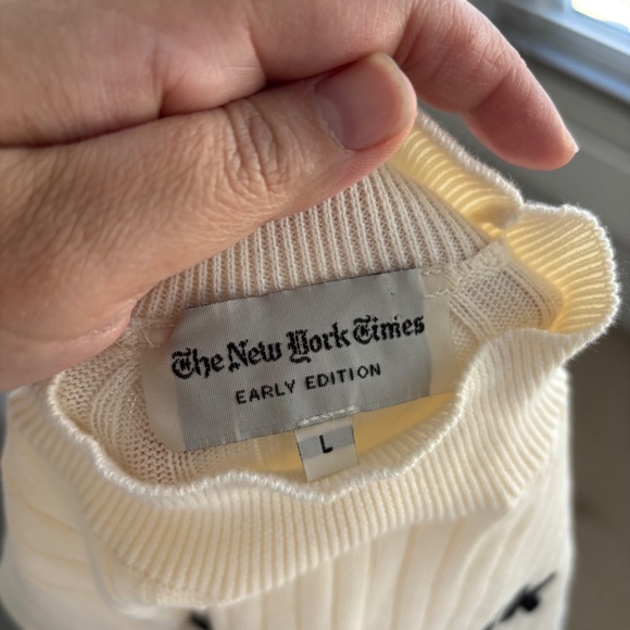 The New York Times “Herald Tribune” Ribbed Knit Mock Neck Sweater - Size L - Picture 3 of 7